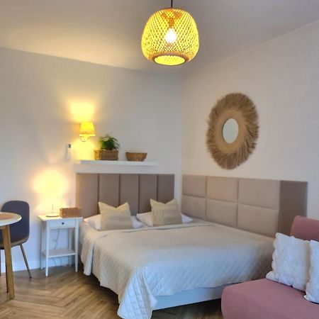 Apartamenty "La Villa" Z Klimatyzacja, Ogrodem, Parkingiem, Blisko Centrum Кудова-Здрой Екстериор снимка