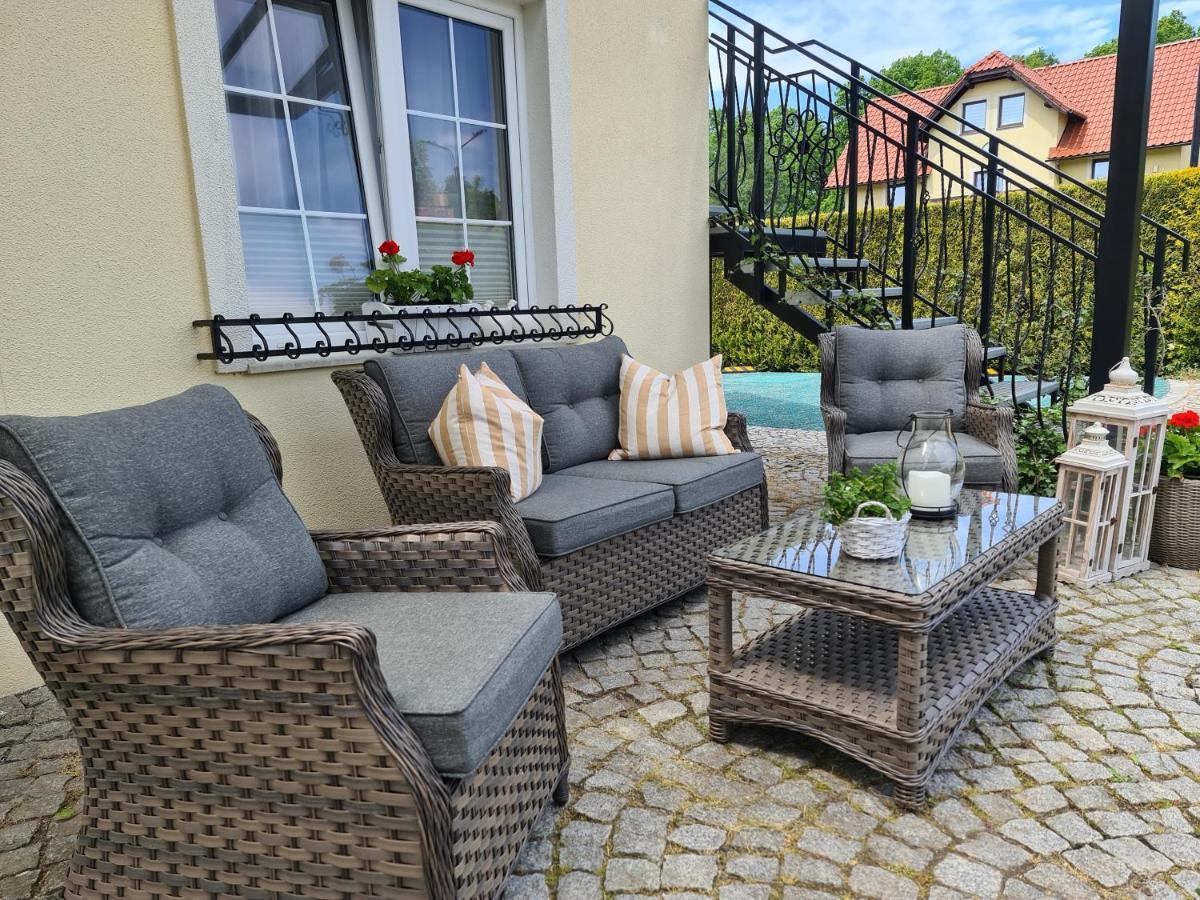 Apartamenty "La Villa" Z Klimatyzacja, Ogrodem, Parkingiem, Blisko Centrum Кудова-Здрой Екстериор снимка