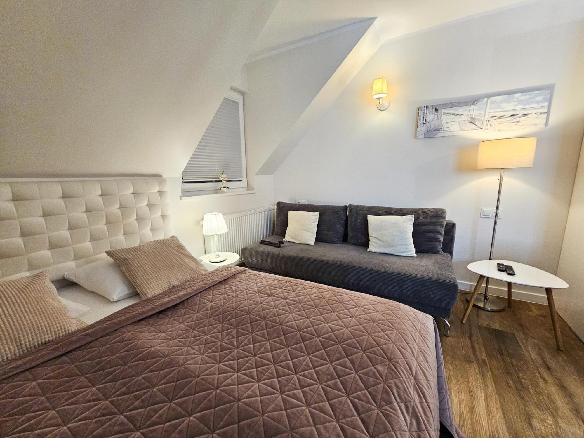 Apartamenty "La Villa" Z Klimatyzacja, Ogrodem, Parkingiem, Blisko Centrum Кудова-Здрой Екстериор снимка