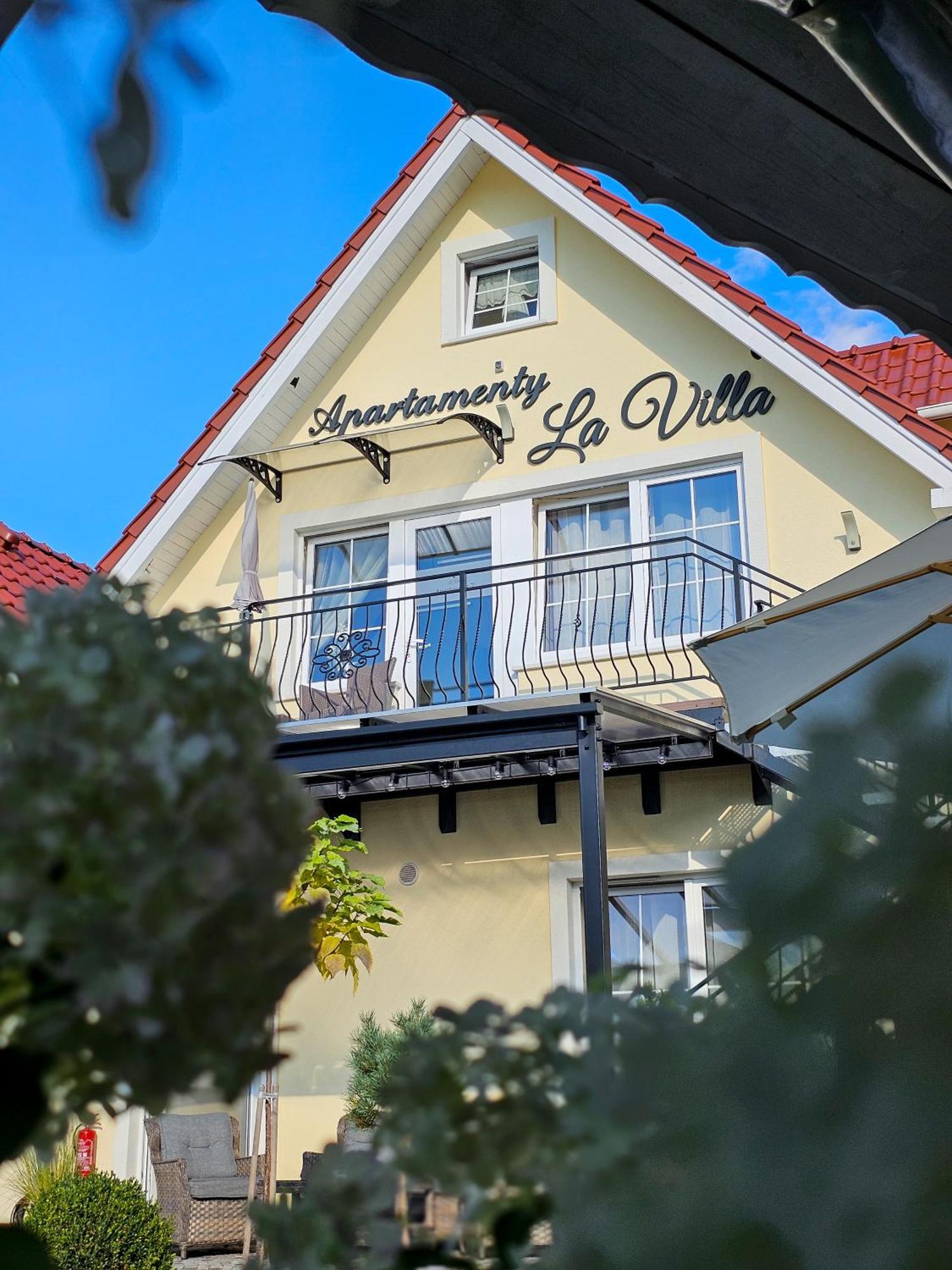 Apartamenty "La Villa" Z Klimatyzacja, Ogrodem, Parkingiem, Blisko Centrum Кудова-Здрой Екстериор снимка
