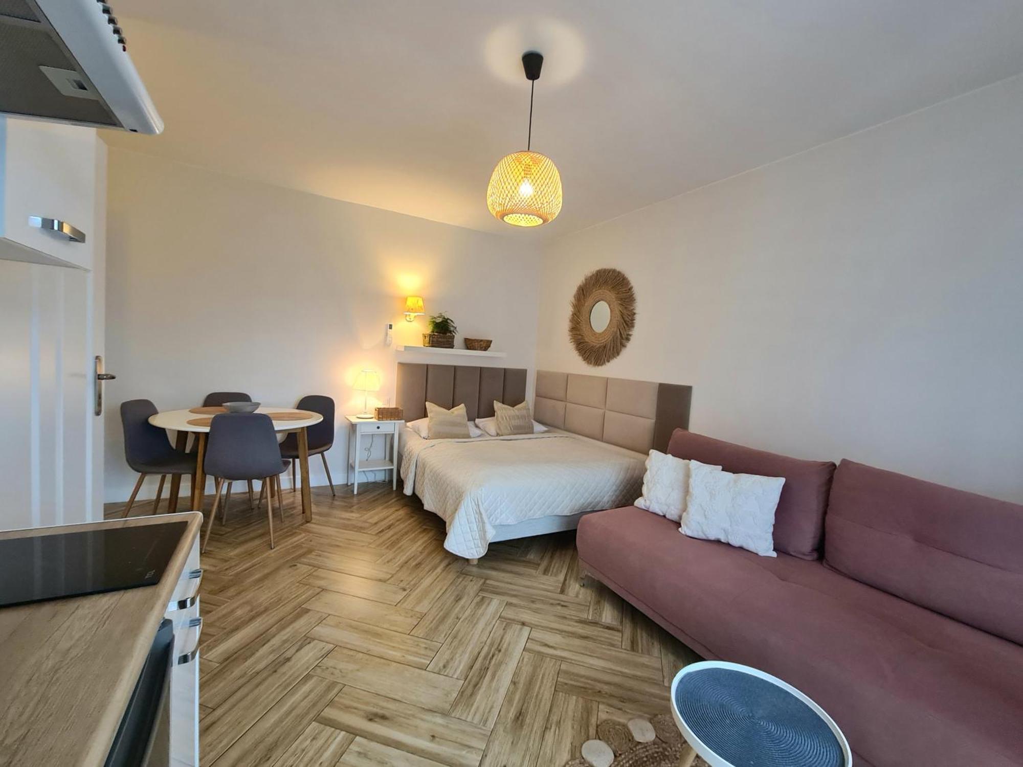 Apartamenty "La Villa" Z Klimatyzacja, Ogrodem, Parkingiem, Blisko Centrum Кудова-Здрой Екстериор снимка
